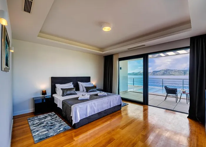 Willa Anita Veli Iž