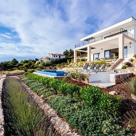 Anita Villa Veli Iž